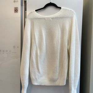 Uniqlo 3d knit white sweater